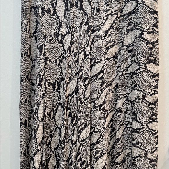 A.L.C. Lev Silk Snake Print Asymmetrical Hem Midi Skirt Size 0 - Picture 8 of 11